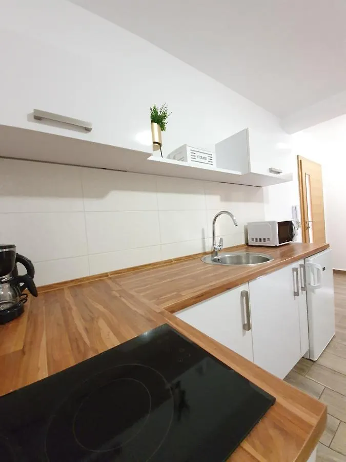 Apartments Karla Bibinje